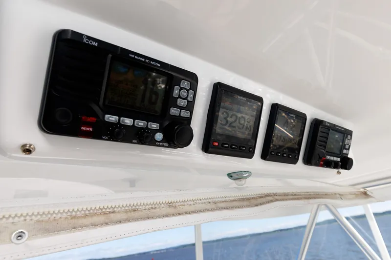 Slide: The Image of 2018 Viking FIVE FISH - Overhead Electronics - 21