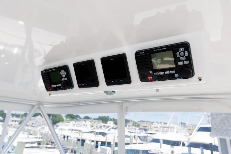 Slide: The Image of 2018 Viking FIVE FISH - Overhead Electronics - 22