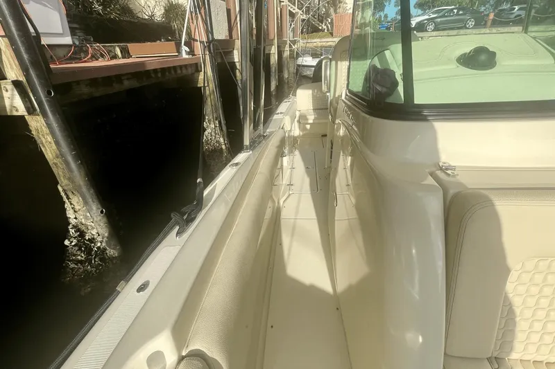 Slide: The Image of Chris-Craft Catalina 27 2019 - 26