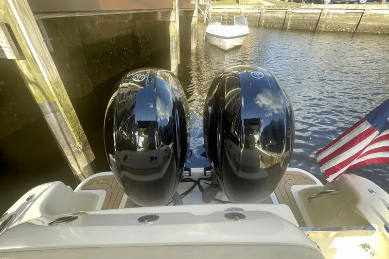 Slide: The Image of Chris-Craft Catalina 27 2019 - 9