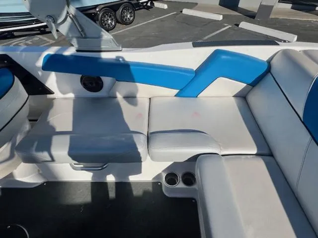 Slide: The Image of MasterCraft NXT22 2018 - 15