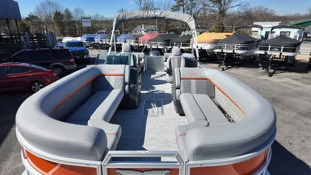 Slide: The Image of Bennington M Quad Bench 24 MFB 2025 - 11