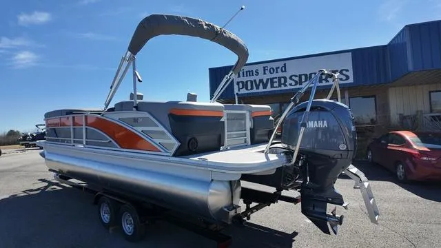 Slide: The Image of Bennington M Quad Bench 24 MFB 2025 - 3