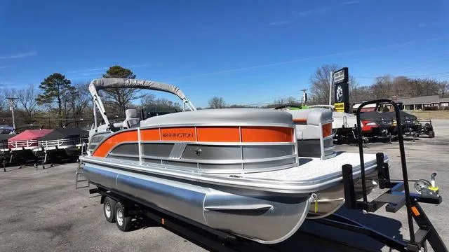 Slide: The Image of Bennington M Quad Bench 24 MFB 2025 - 7