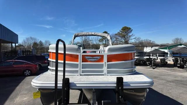 Slide: The Image of Bennington M Quad Bench 24 MFB 2025 - 8