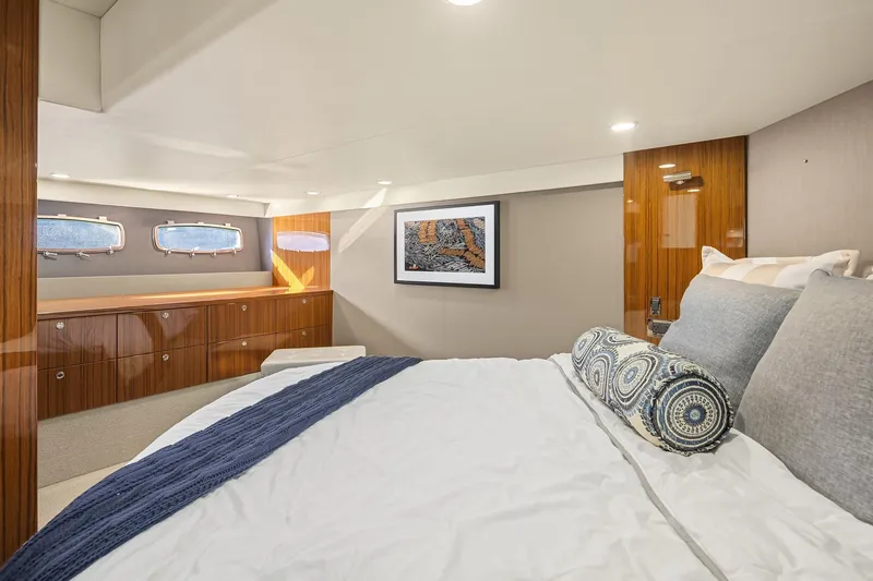Slide: The Image of Master Stateroom - 14