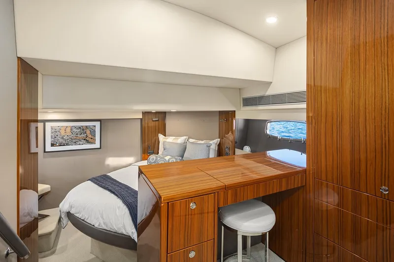 Slide: The Image of Master Stateroom - 16