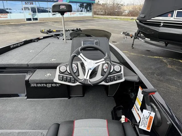 Slide: The Image of Ranger Z185 2025 - 4