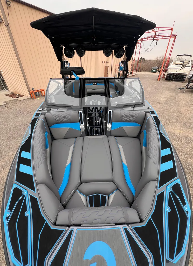 Slide: The Image of Centurion Ri245 2025 - 20