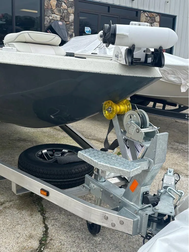 Slide: The Image of Ranger RB210 2025 - 14