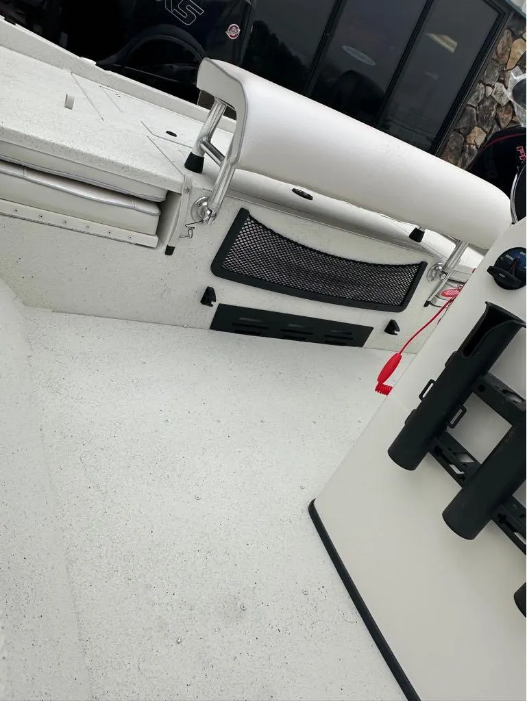 Slide: The Image of Ranger RB210 2025 - 17