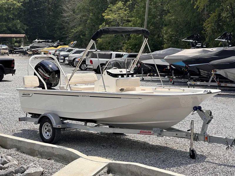 Slide: The Image of Boston Whaler 170 Montauk 2025 - 4