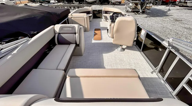 Slide: The Image of Harris CRUISER 230 SL 2025 - 10