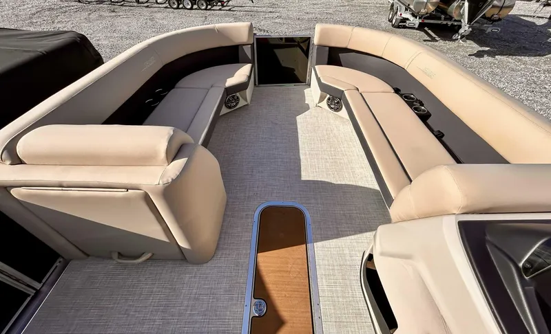 Slide: The Image of Harris CRUISER 230 SL 2025 - 11