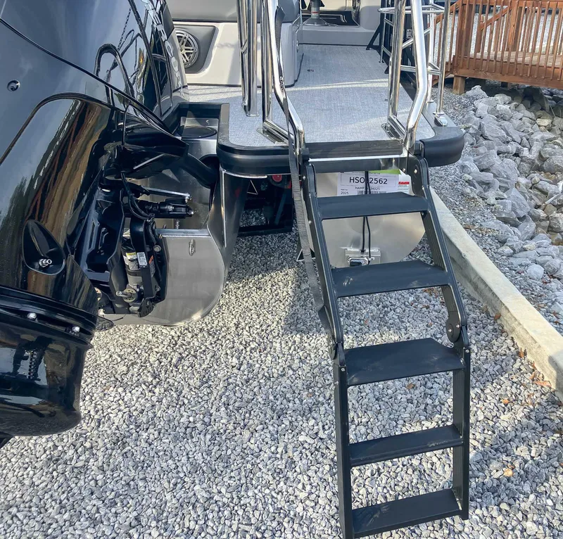 Slide: The Image of Harris Solstice 250 SLDH 2025 - 9