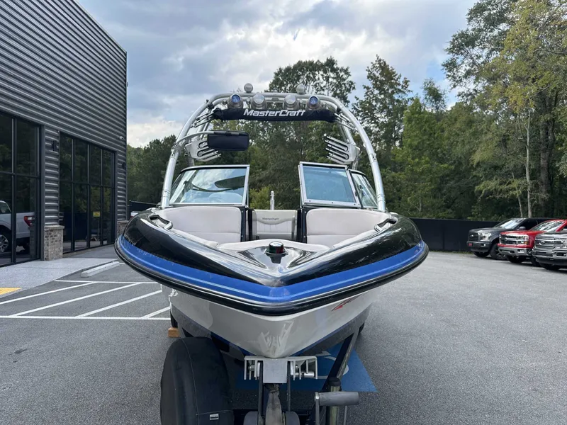 Slide: The Image of MasterCraft X2 Wakeboard Edition 2005 - 3