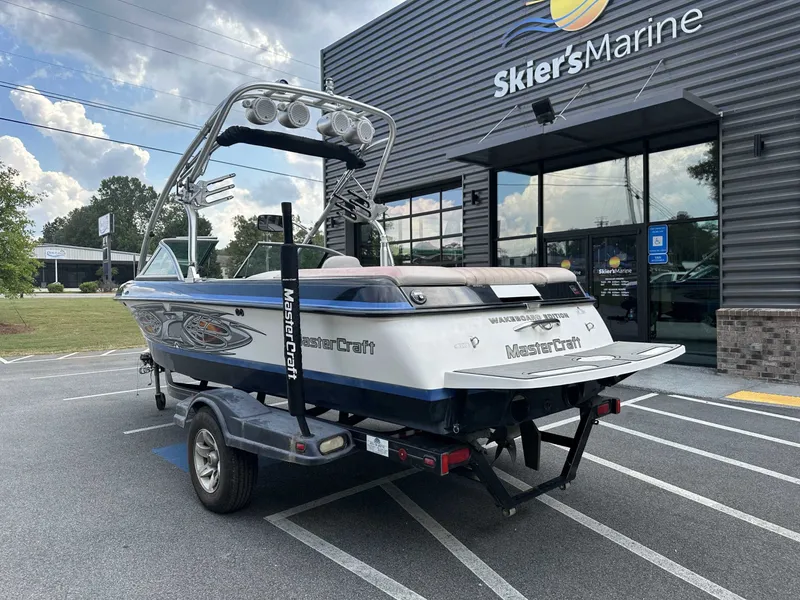 Slide: The Image of MasterCraft X2 Wakeboard Edition 2005 - 9