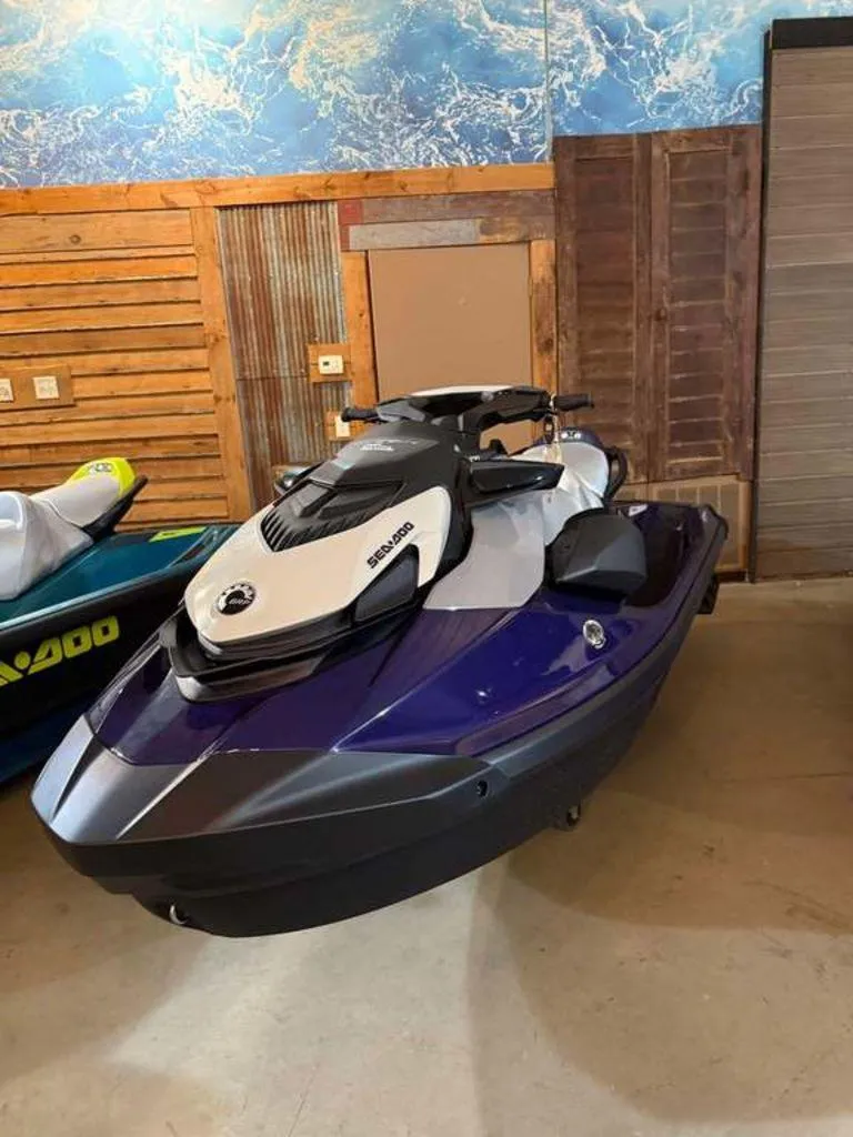 Slide: The Image of Sea-Doo GTI SE 170 2025 - 0