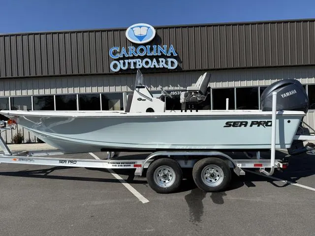 The Image of Sea Pro 210 Bay 2025 - 1