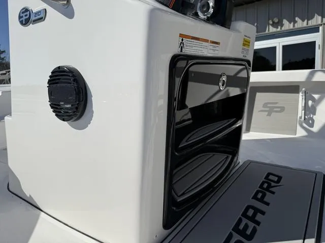 Slide: The Image of Sea Pro 210 Bay 2025 - 12