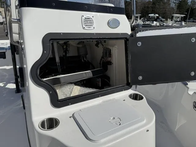 Slide: The Image of Sea Pro 210 Bay 2025 - 27