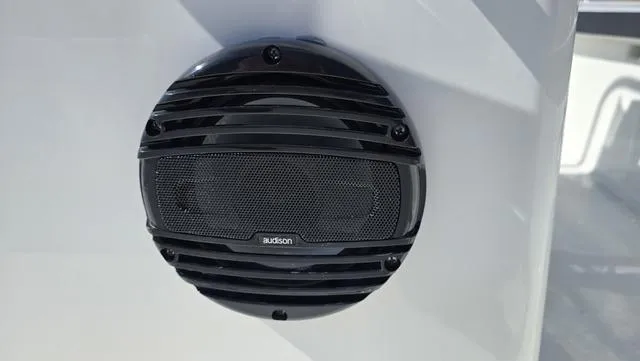 Slide: The Image of Sea Pro 172 Bay 2025 - 5