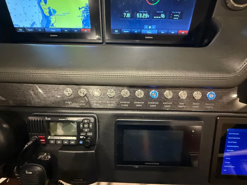 Slide: The Image of Riviera 4800 Sport Yacht 2019 - 52