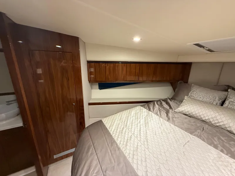 Slide: The Image of Riviera 4800 Sport Yacht 2019 - 60