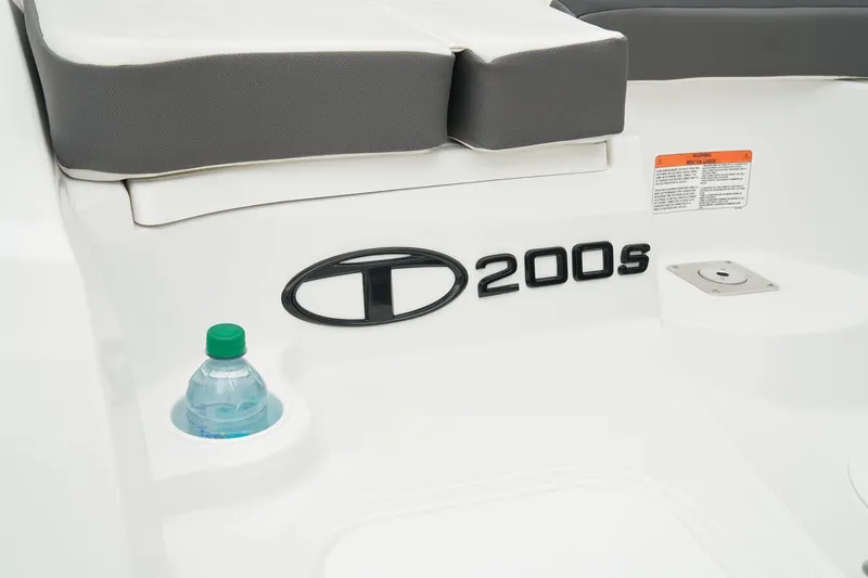 Slide: The Image of Tahoe 200 S 2025 - 70