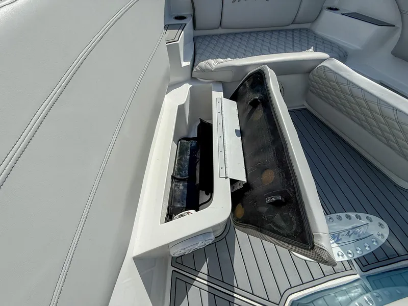 Slide: The Image of Nor-Tech 340 Sport Center Console 2018 - 38