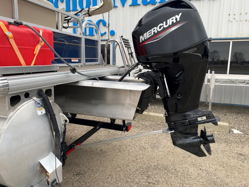 Slide: The Image of Sun Tracker Bass Buggy 16 XL Select 2024 - 5