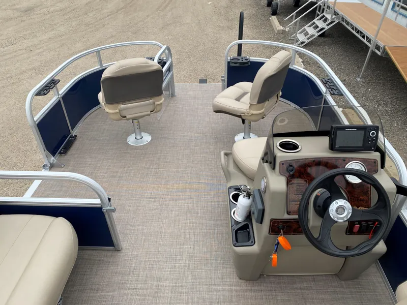 Slide: The Image of Sun Tracker Bass Buggy 16 XL Select 2024 - 8