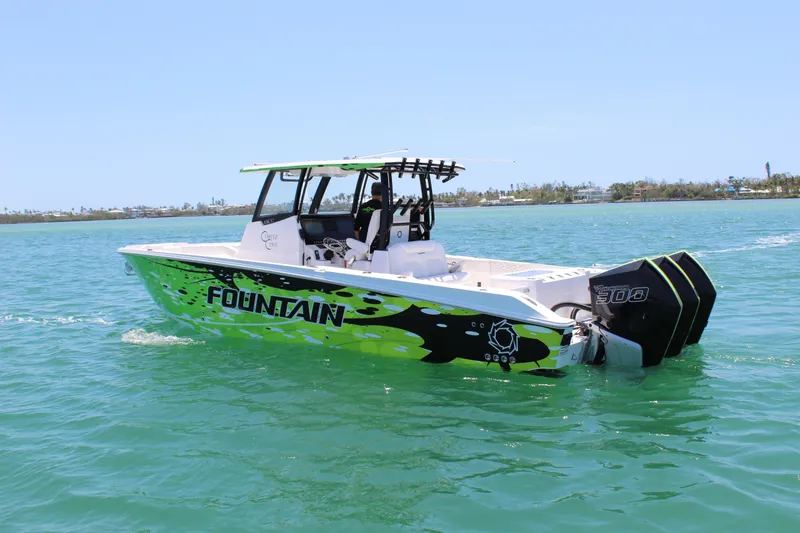 Slide: The Image of Fountain 32 NX 2024 - 3