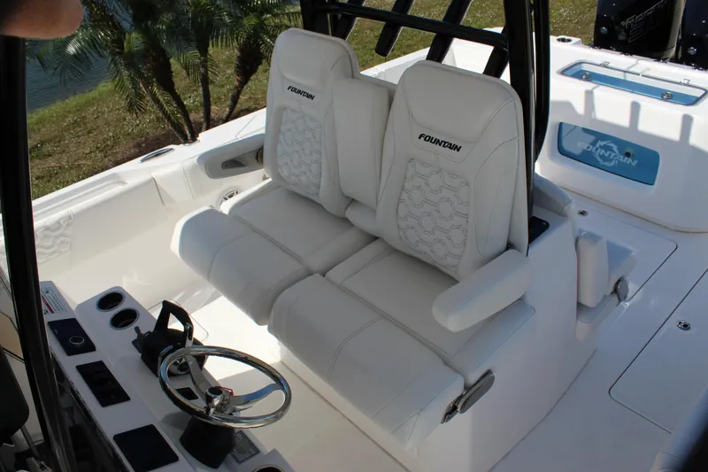 Slide: The Image of Fountain 32 NX 2024 - 56