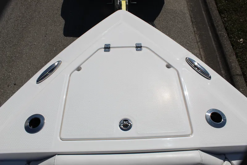 Slide: The Image of Fountain 32 NX 2024 - 59