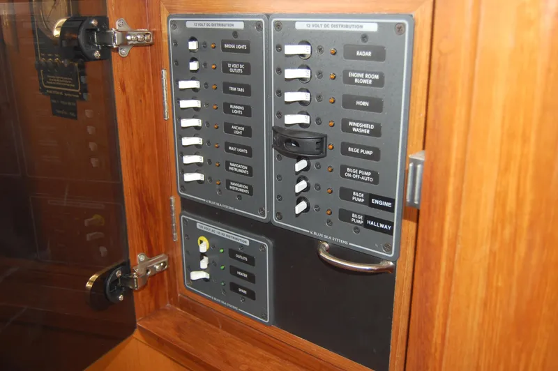 Slide: The Image of Eagle Pilothouse 2002 - 73