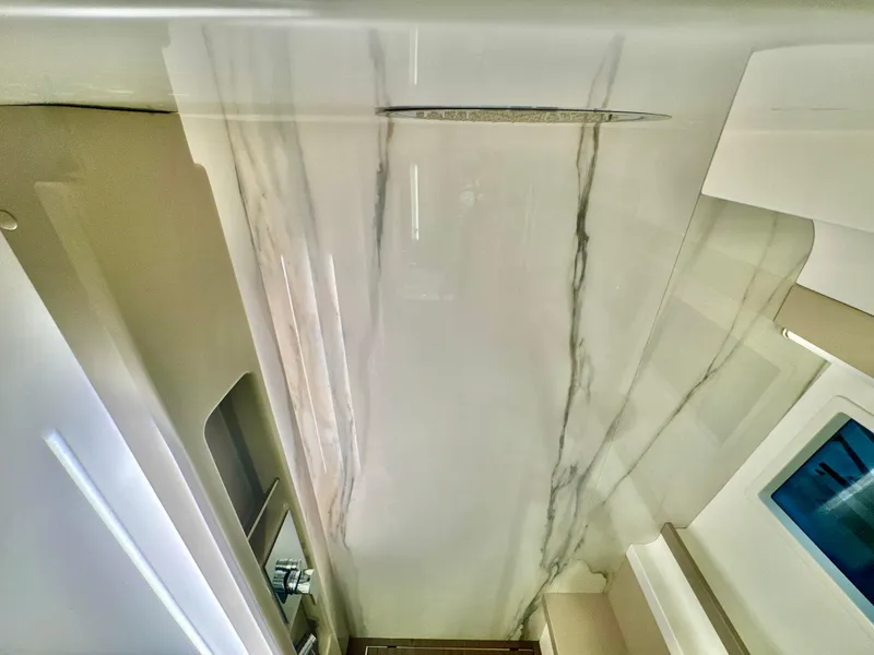 Slide: The Image of Ferretti 550 2022 - 117