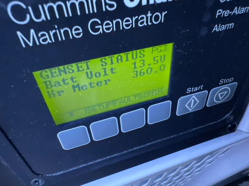 Slide: The Image of Ferretti 550 2022 - 141