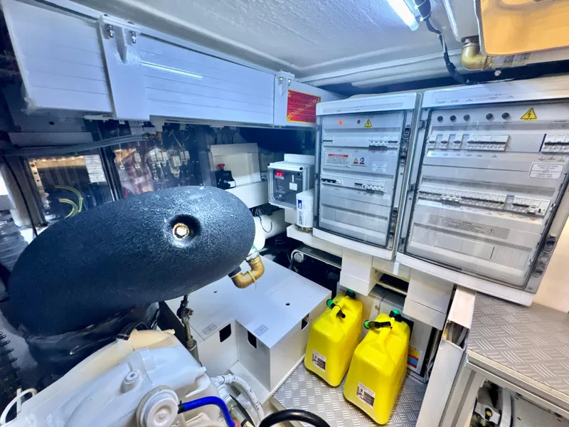 Slide: The Image of Ferretti 550 2022 - 148