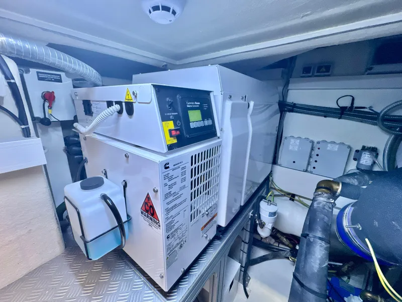 Slide: The Image of Ferretti 550 2022 - 150