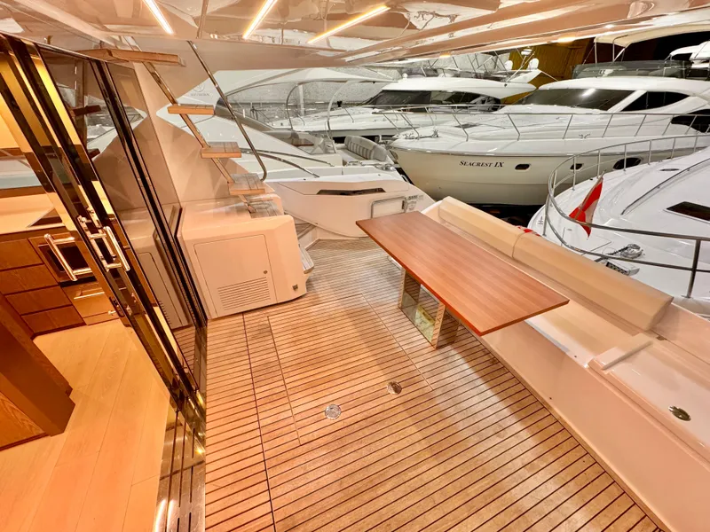 Slide: The Image of Ferretti 550 2022 - 88