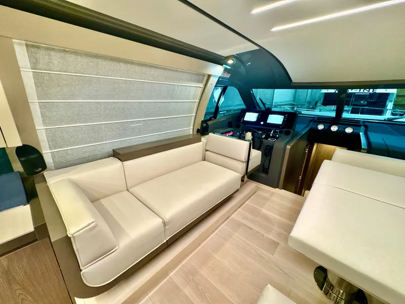 Slide: The Image of Ferretti 550 2022 - 95