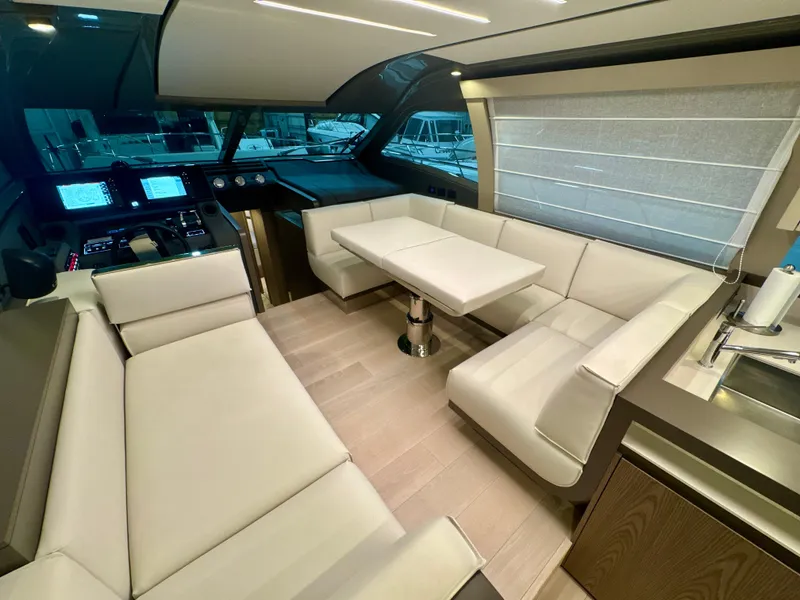 Slide: The Image of Ferretti 550 2022 - 96
