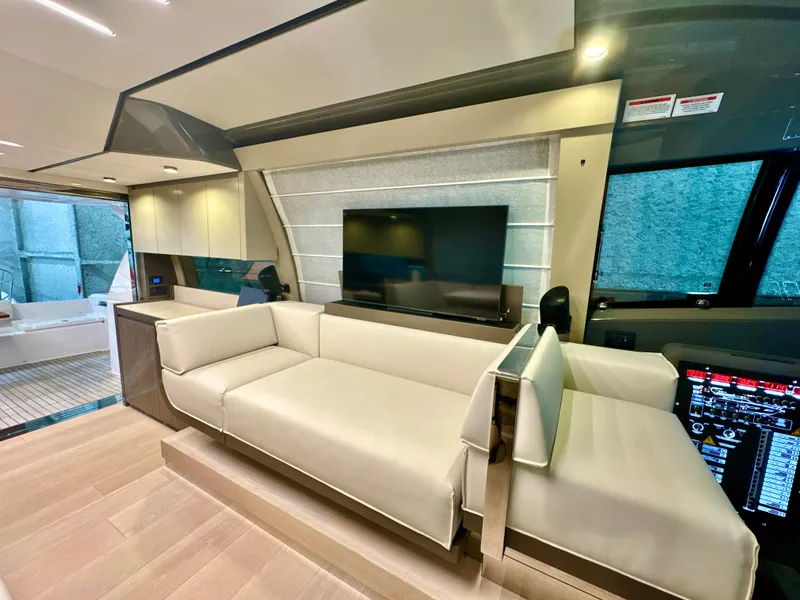 Slide: The Image of Ferretti Yachts 550 2022 - 104