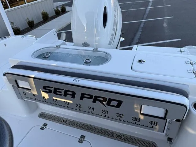 Slide: The Image of Sea Pro 222 Center Console 2025 - 22