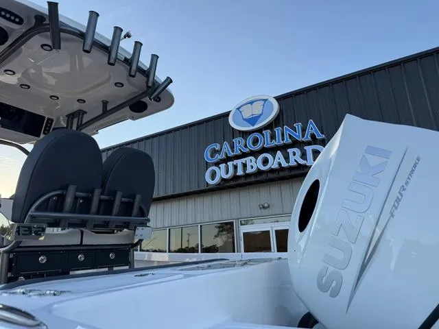 Slide: The Image of Sea Pro 222 Center Console 2025 - 8