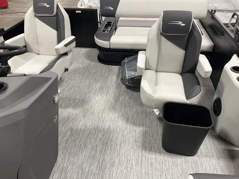 Slide: The Image of Bennington S Series 22 SSB SPS Toon Package 2025 - 6