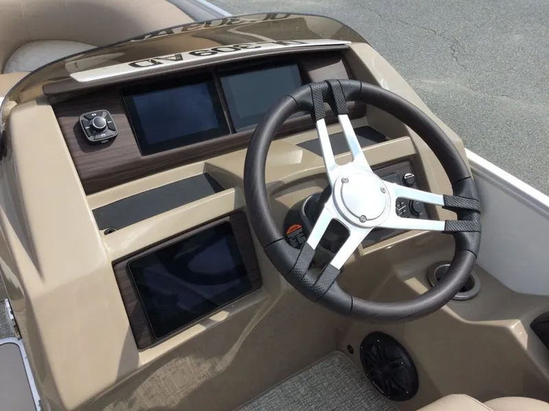 Slide: The Image of Bennington 23LTSBSE BOW 2025 - 5