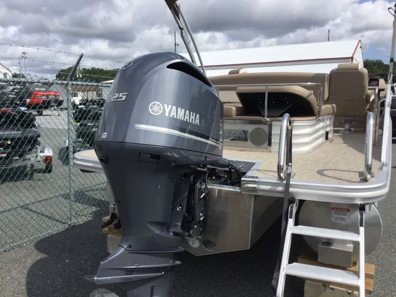 Slide: The Image of Bennington 23LTSBSE BOW 2025 - 9