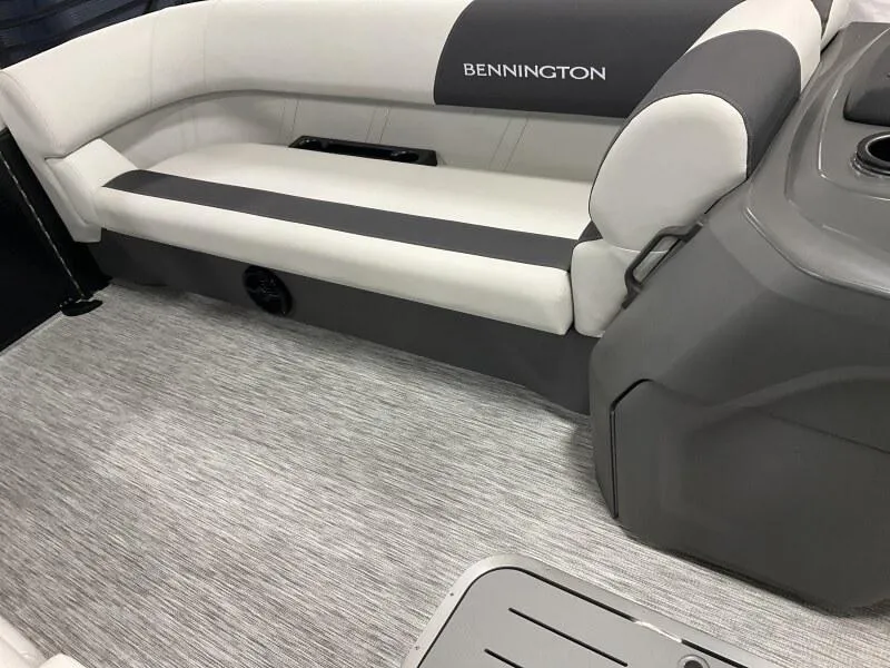 Slide: The Image of Bennington S Series 21 SL SPS Toon Package 2025 - 11